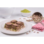 5682 BAKLAVA  MILCH UND  PISTAZIEN